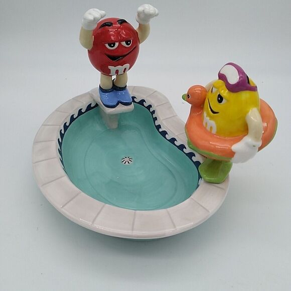 M & M's Ceramic Swimming Pool w/ Diving Board Shaped Candy Dish By Mars - Picture 3 of 9